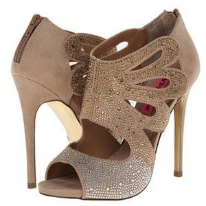 Women's Betsey Johnson Nolaa Heels Dress Sandals Rhinestone Beige 7.5